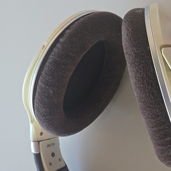 Sennheiser Audio HDD 599 Headphones - Picture 5 of 7